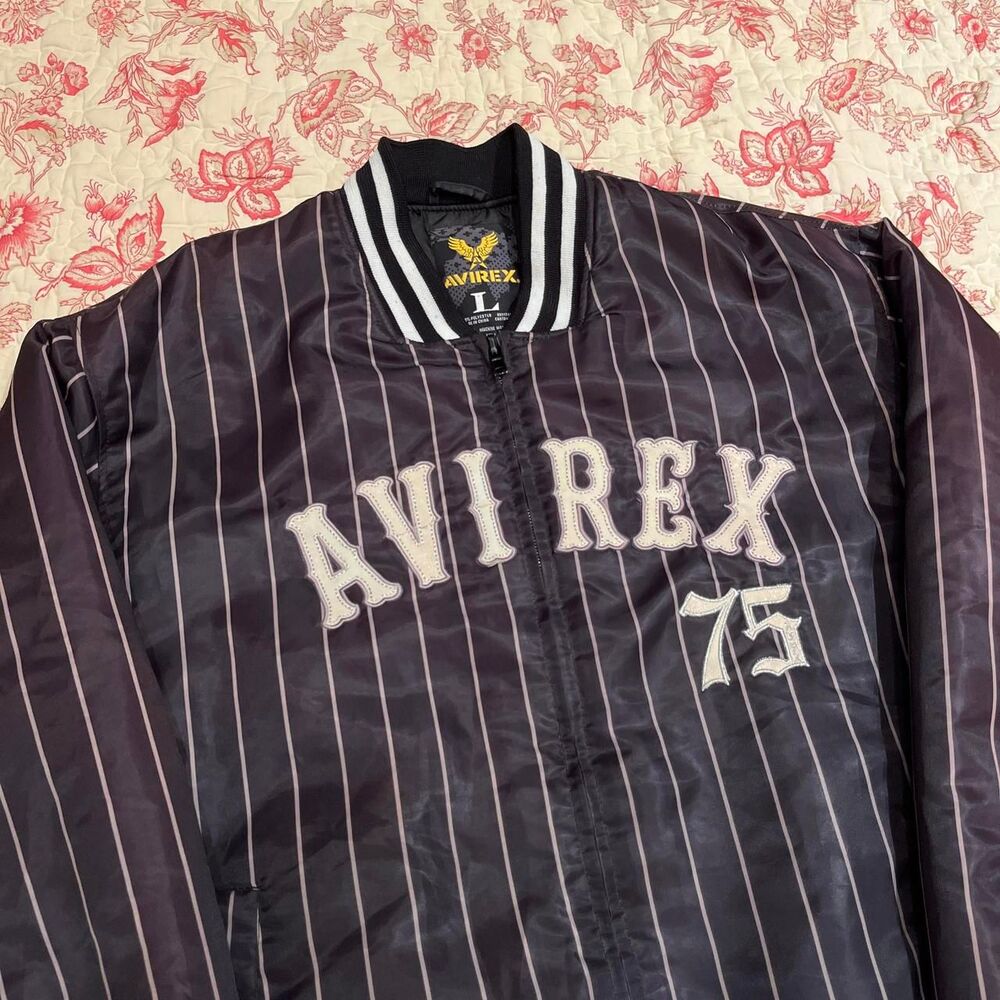 Avirex Embroidered Spell out Graphic Full Zip puffer jacket! - Picture 2 of 5